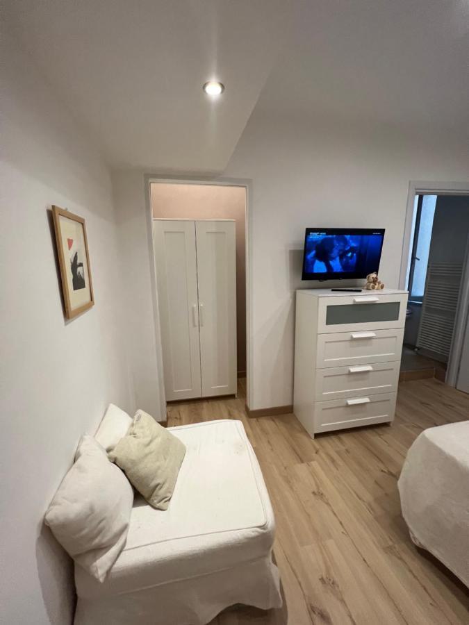 Alla Scalinata Del Teatro Rossetti Confort Suites Parcheggio Triëst Buitenkant foto