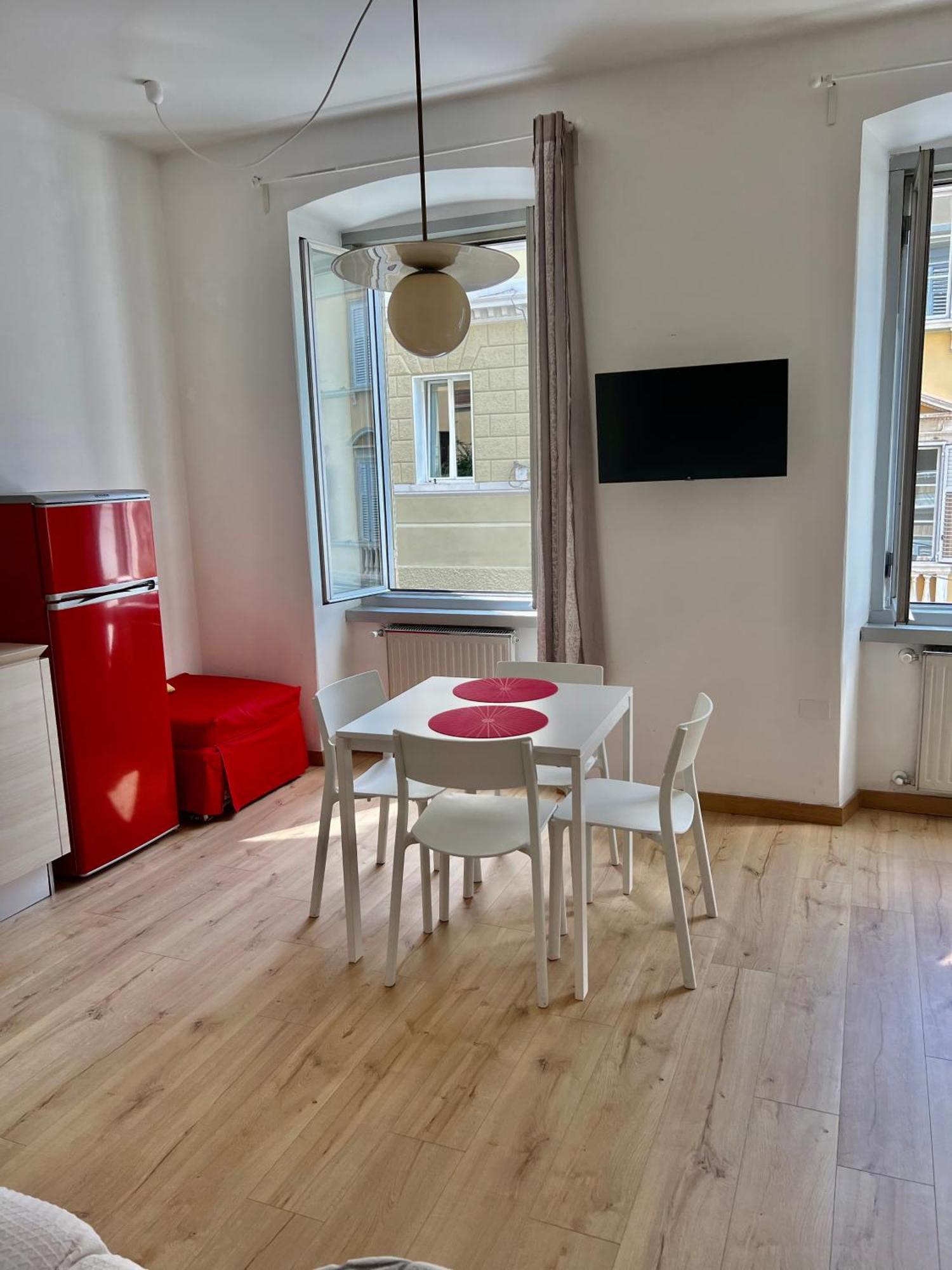 Alla Scalinata Del Teatro Rossetti Confort Suites Parcheggio Triëst Buitenkant foto